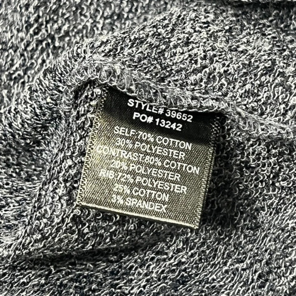 Skies Are Blue Contrast‎ Lace Knit Fringe Sweater Top Size Medium - Picture 9 of 9